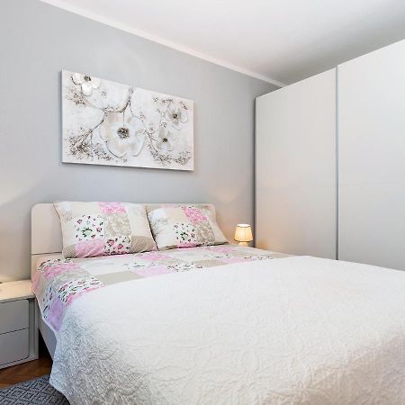 Apartment Manuel Пореч Экстерьер фото