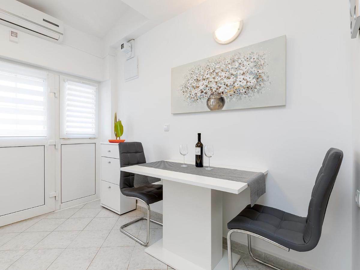 Apartment Manuel Пореч Экстерьер фото