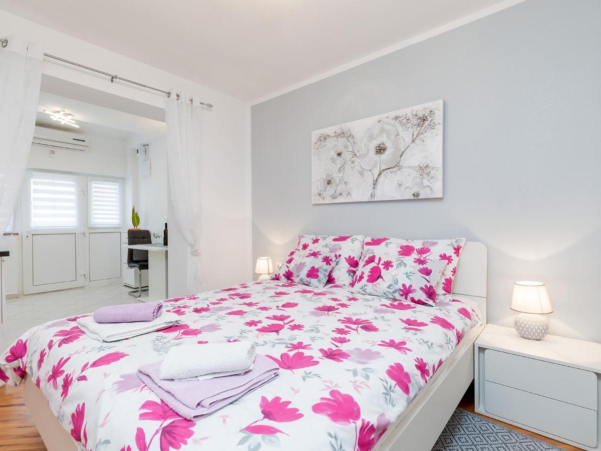 Apartment Manuel Пореч Экстерьер фото
