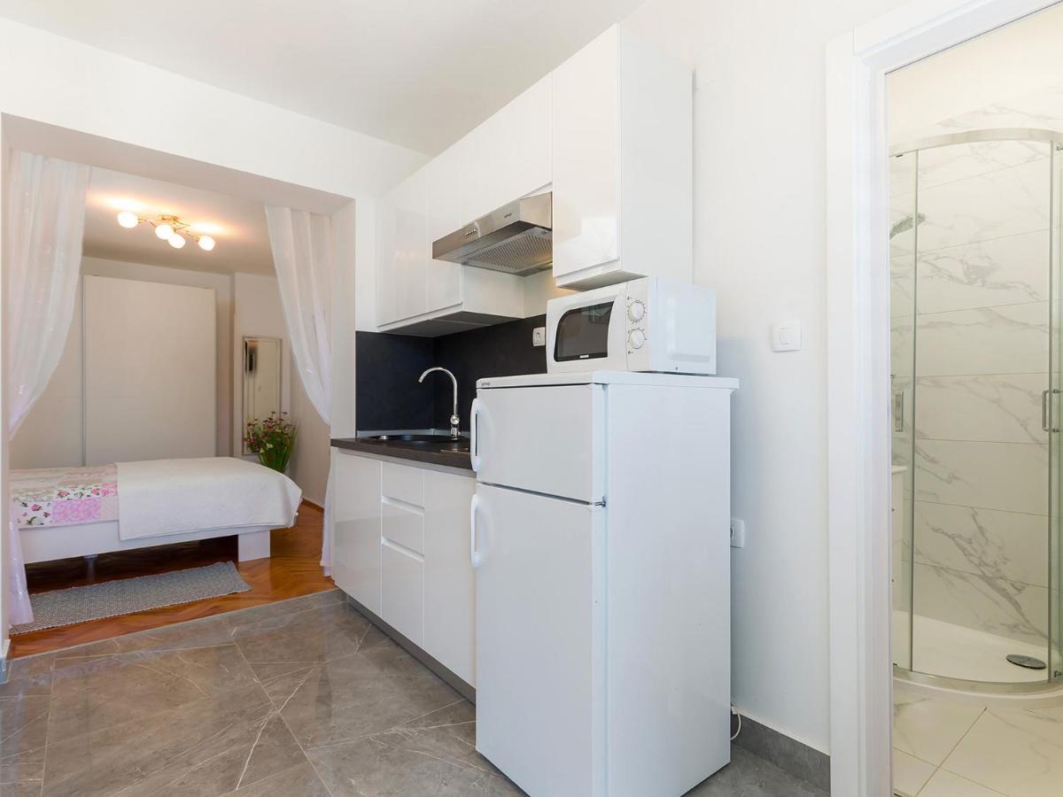 Apartment Manuel Пореч Экстерьер фото
