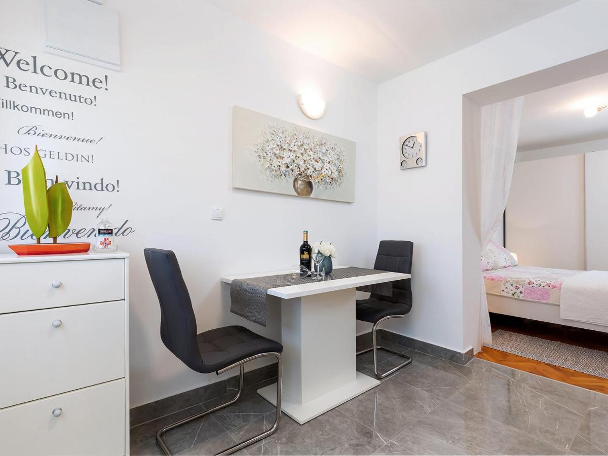 Apartment Manuel Пореч Экстерьер фото